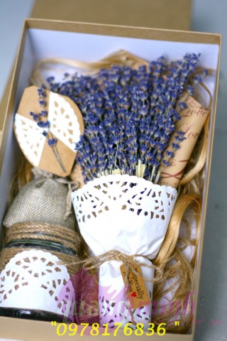 Hộp lavender khô(kèm lọ +thiệp +túi thơm)